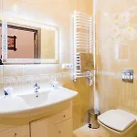 Alfa Kostyushka 5 * Lviv